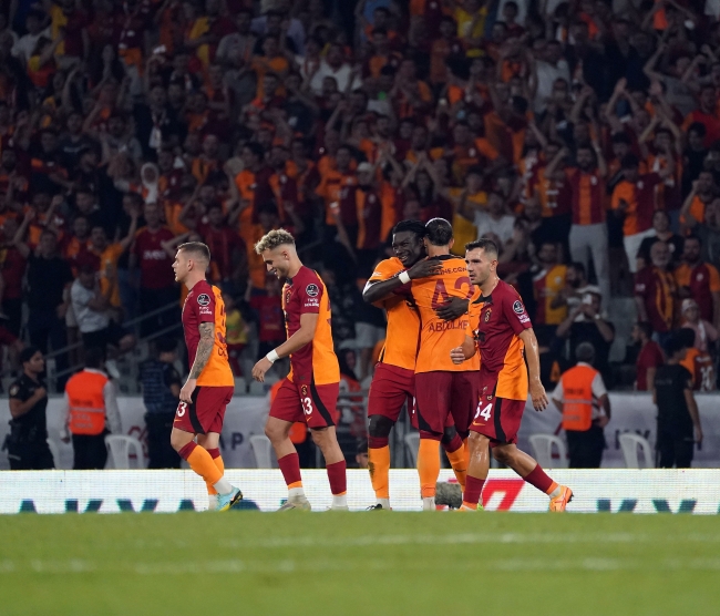 Galatasaray yine son dakikalarda sevindi