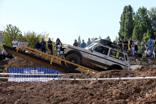 Sivas'ta off-road yarışlarının üçüncüsü yapıldı